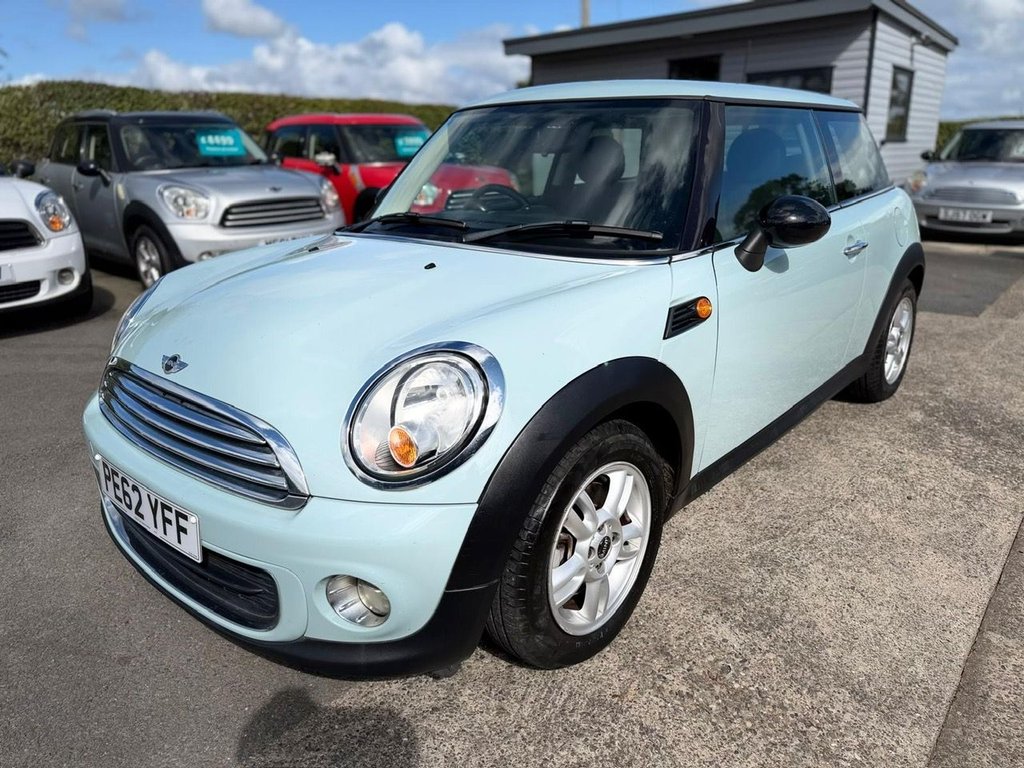 2012 MINI HATCH