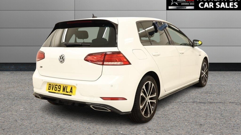 2019 Volkswagen Golf — image 3