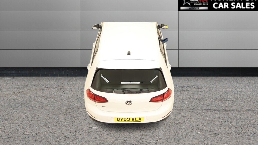 2019 Volkswagen Golf — image 4