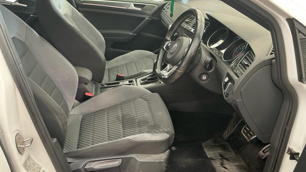 2019 Volkswagen Golf — image 9