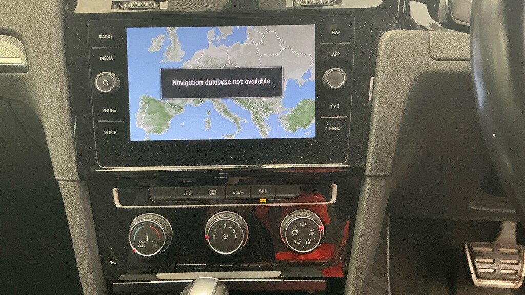 2019 Volkswagen Golf — image 10