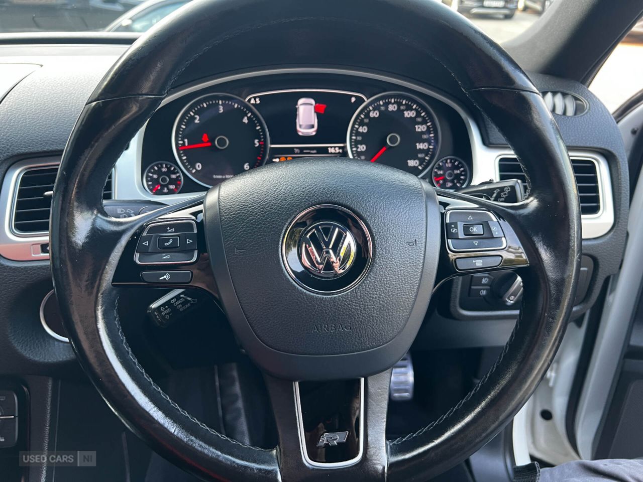 2017 VOLKSWAGEN TOUAREG 3.0 TDI V6 BlueMotion Tech R-Line Plus SUV 5dr Diesel Tiptronic 4WD Euro 6 - vehicle photo 16 for sale on PureCar
