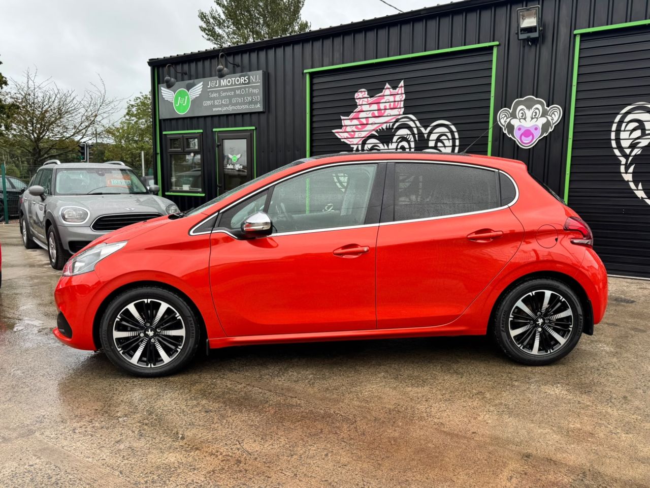 2017 PEUGEOT 1.2 PureTech Allure Premium Hatchback 5dr Petrol Manual Euro 6 (82 ps) - vehicle photo 2 for sale on PureCar