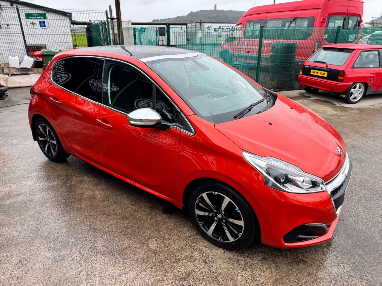 2017 PEUGEOT 1.2 PureTech Allure Premium Hatchback 5dr Petrol Manual Euro 6 (82 ps) - vehicle photo 6 for sale on PureCar
