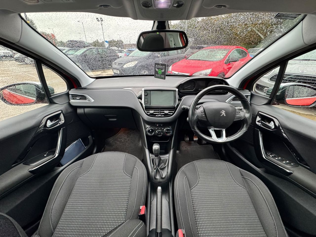 2017 PEUGEOT 1.2 PureTech Allure Premium Hatchback 5dr Petrol Manual Euro 6 (82 ps) - vehicle photo 14 for sale on PureCar