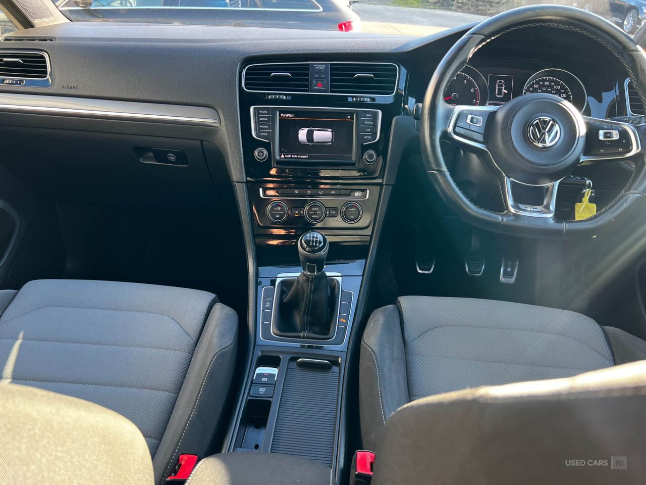 2015 VOLKSWAGEN GOLF 1.4tsi R-Line - vehicle photo 8 for sale on PureCar