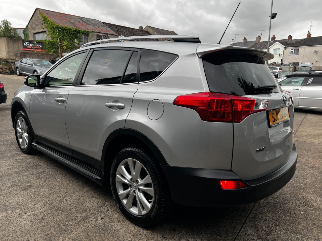 2013 TOYOTA RAV4 2.2 D-4D Icon SUV 5dr Diesel Manual 4WD Euro 5 (150 ps) - vehicle photo 4 for sale on PureCar