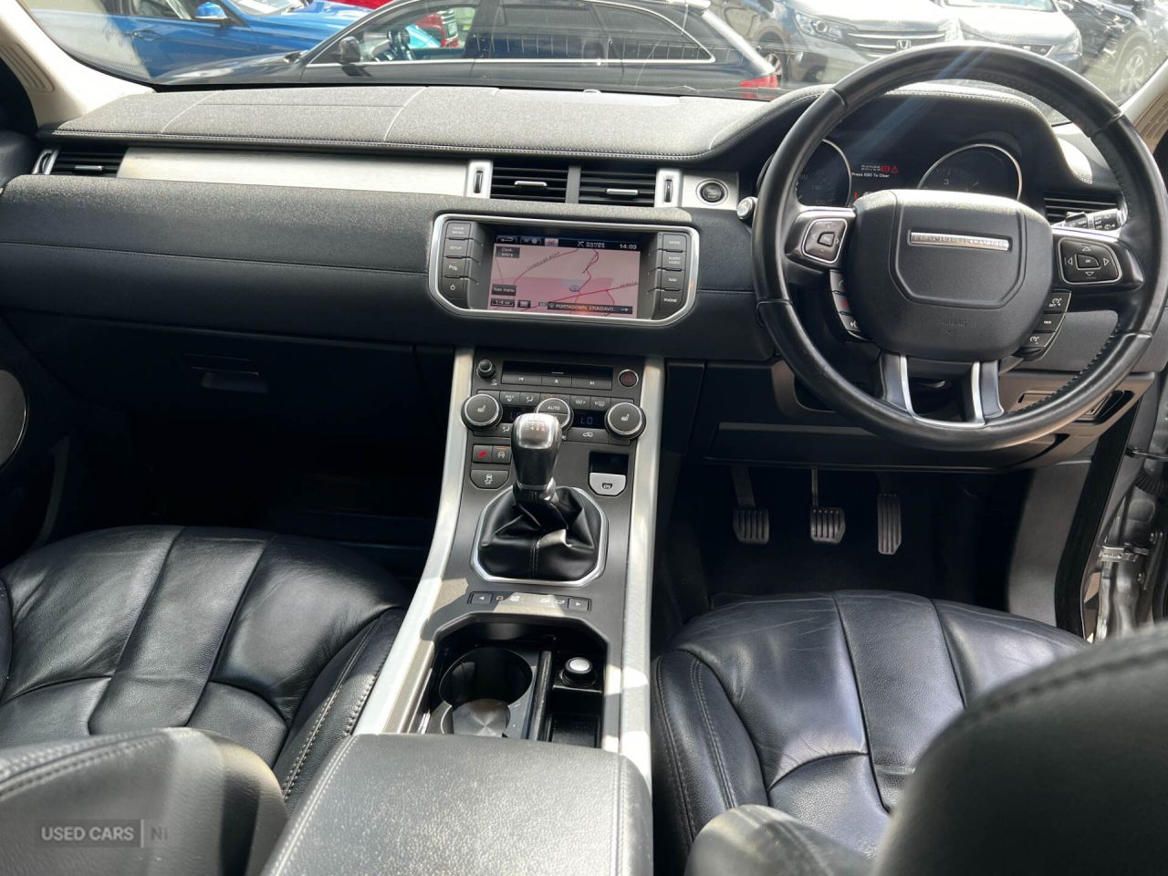 2013 LAND ROVER RANGE ROVER EVOQUE 2.2 SD4 Pure SUV 5dr Diesel Manual 4WD Euro 5 (s/s) (190 ps) - vehicle photo 17 for sale on PureCar