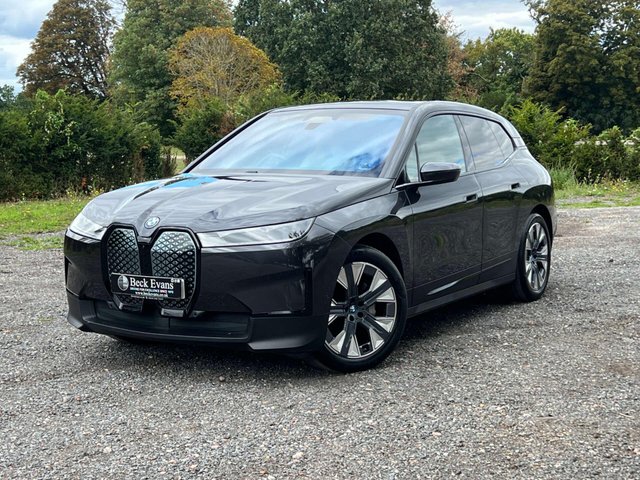 BMW iX