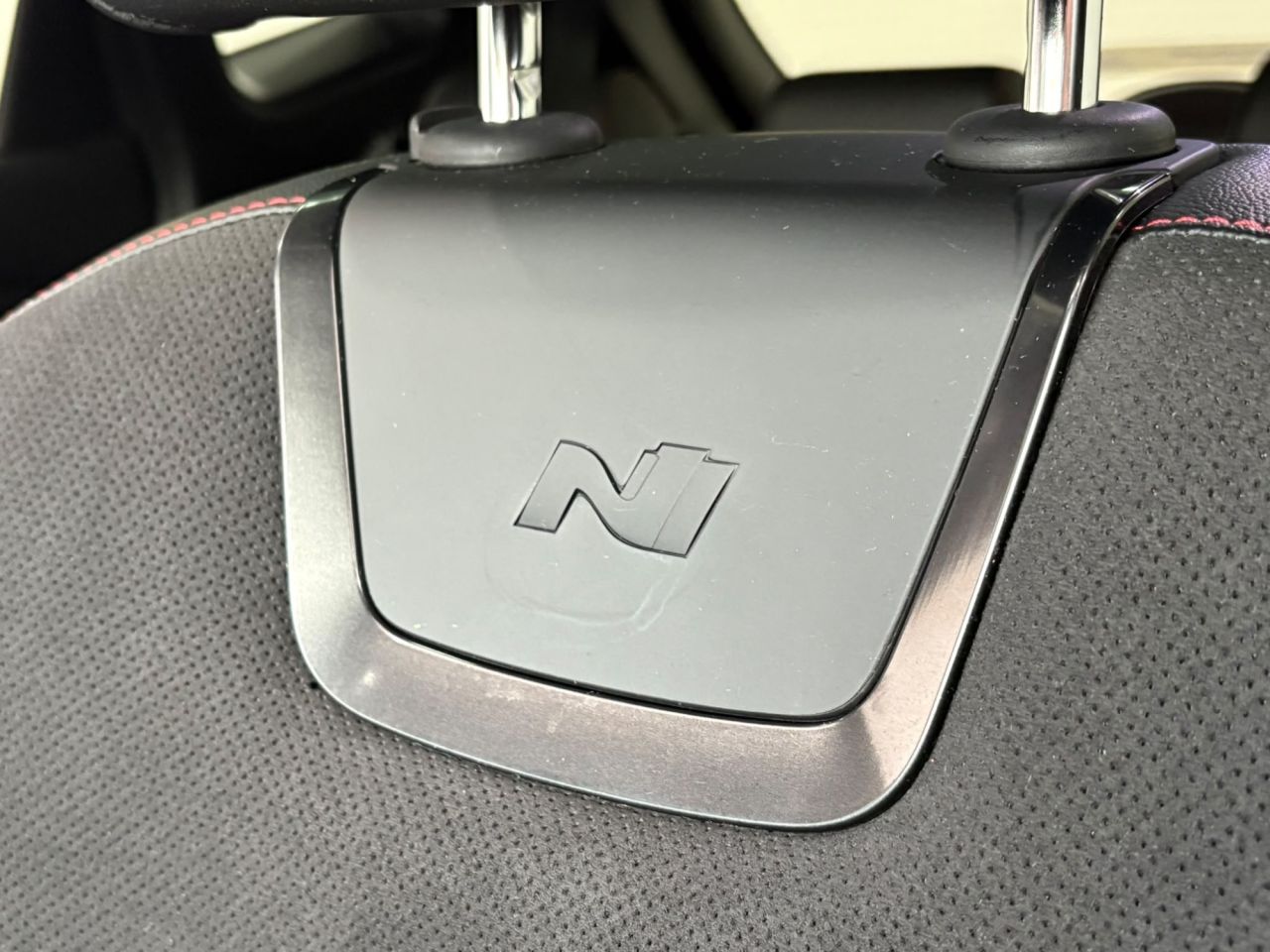 2022 HYUNDAI TUCSON 1.6 h T-GDi N Line S SUV 5dr Petrol Hybrid Auto Euro 6 (s/s) (230 ps) - vehicle photo 26 for sale on PureCar