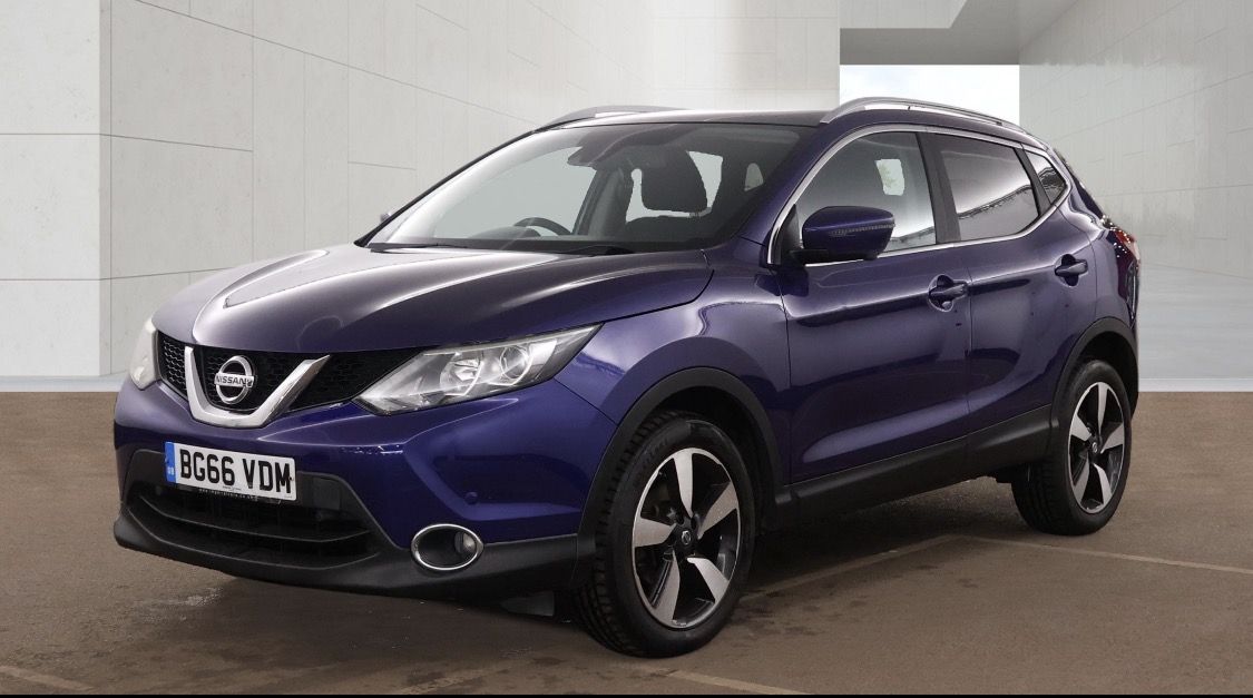 2016 NISSAN QASHQAI 1.5 dCi N-Connecta SUV 5dr Diesel Manual 2WD Euro 6 (s/s) (110 ps) - vehicle photo 2 for sale on PureCar