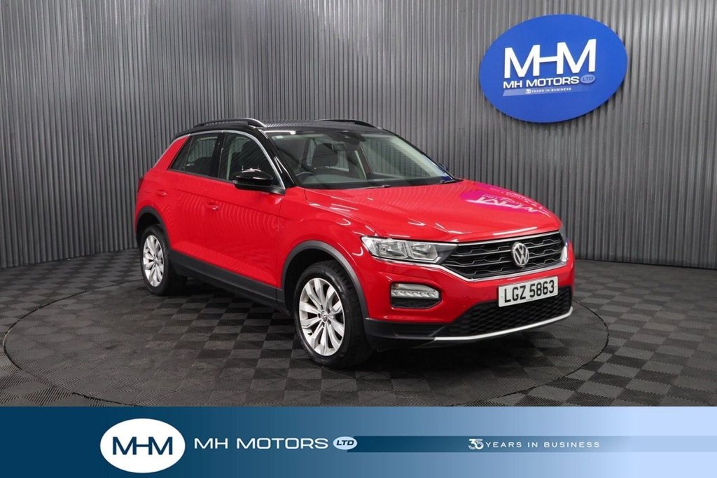 Red 2018 Volkswagen T-Roc Hatchback Front-wheel drive Manual