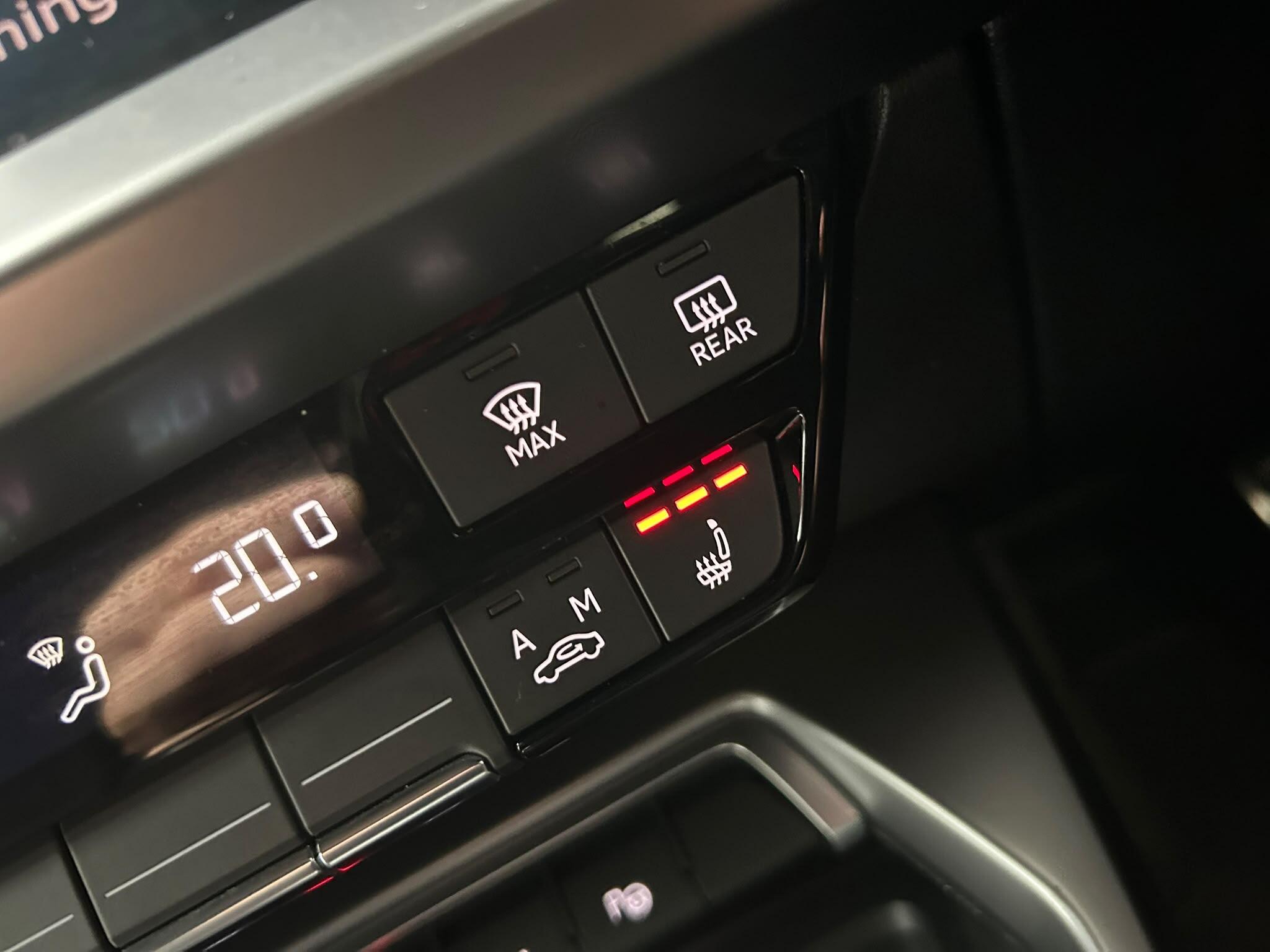 2023 AUDI A3 2.0 TDI 35 S line Sportback S Tronic Euro 6 (s/s) 5dr - vehicle photo 25 for sale on PureCar