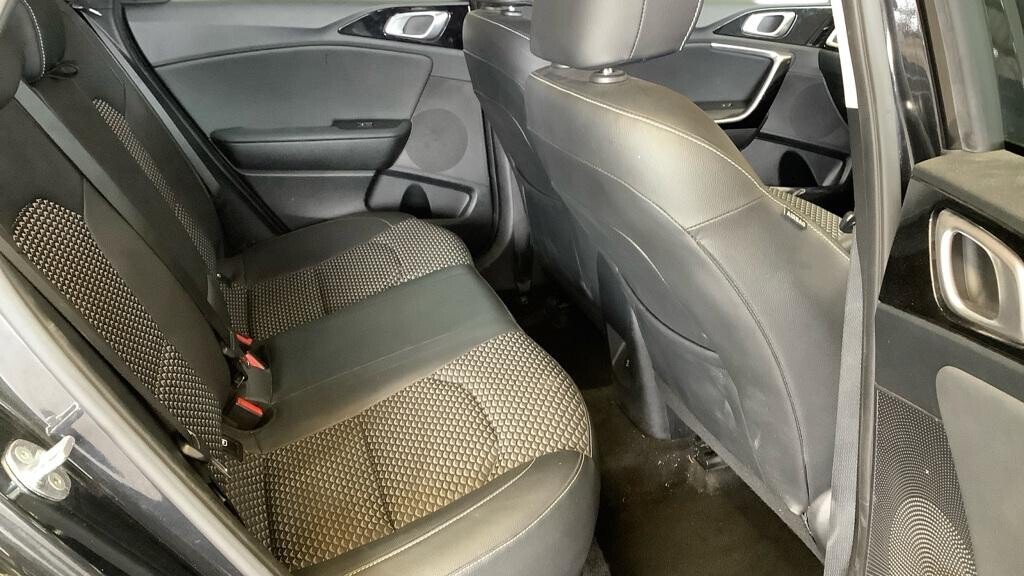 2023 Kia Ceed — image 10