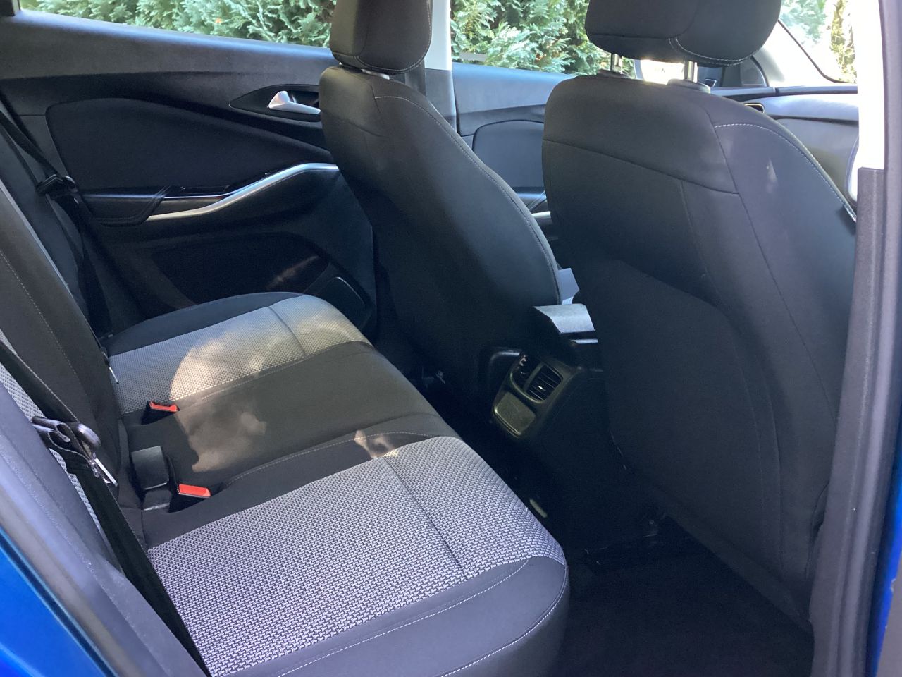 2018 VAUXHALL GRANDLAND X 1.2 Turbo SE SUV 5dr Petrol Manual Euro 6 (s/s) (130 ps) - vehicle photo 15 for sale on PureCar