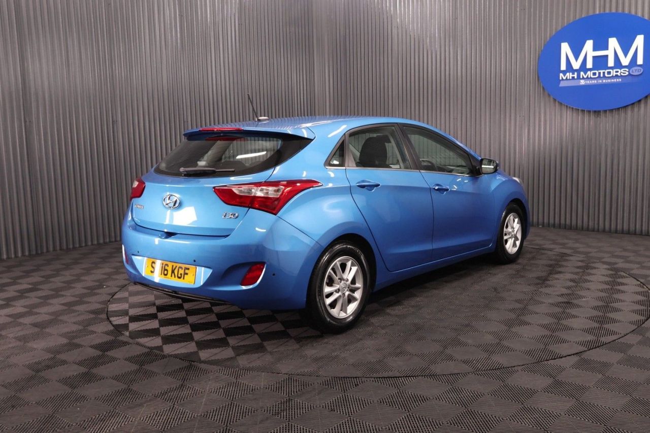 2016 HYUNDAI I30 1.6 CRDi Blue Drive SE Nav Hatchback 5dr Diesel Manual Euro 6 (s/s) (110 ps - vehicle photo 7 for sale on PureCar