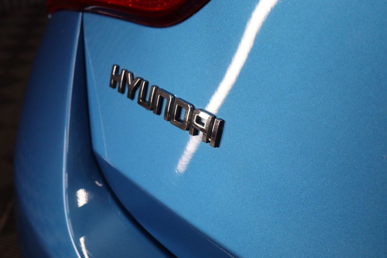 2016 HYUNDAI I30 1.6 CRDi Blue Drive SE Nav Hatchback 5dr Diesel Manual Euro 6 (s/s) (110 ps - vehicle photo 12 for sale on PureCar