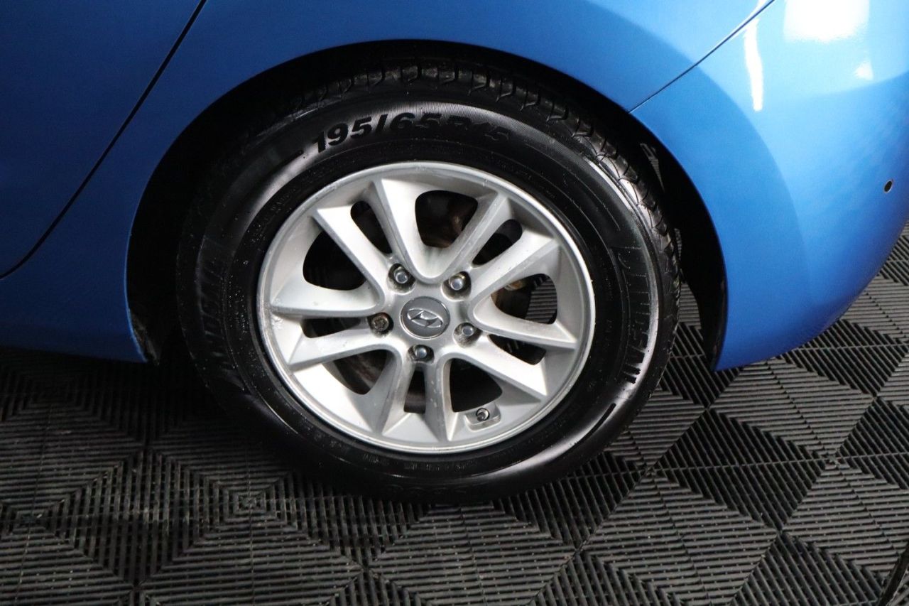 2016 HYUNDAI I30 1.6 CRDi Blue Drive SE Nav Hatchback 5dr Diesel Manual Euro 6 (s/s) (110 ps - vehicle photo 16 for sale on PureCar