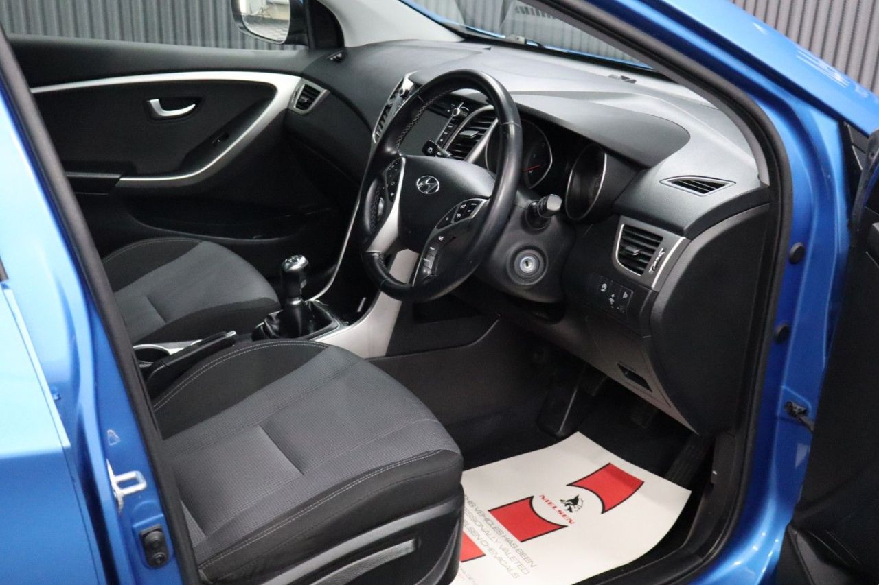 2016 HYUNDAI I30 1.6 CRDi Blue Drive SE Nav Hatchback 5dr Diesel Manual Euro 6 (s/s) (110 ps - vehicle photo 23 for sale on PureCar