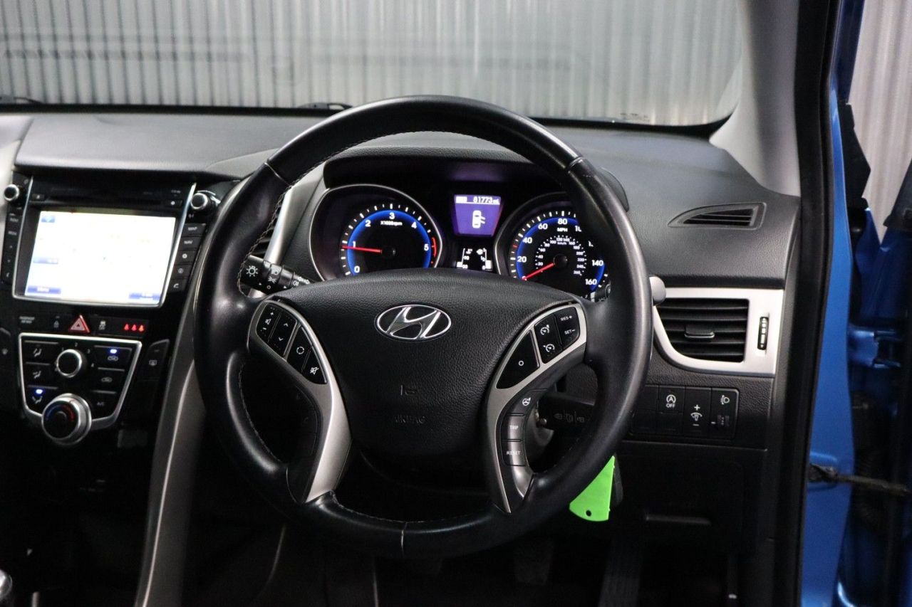 2016 HYUNDAI I30 1.6 CRDi Blue Drive SE Nav Hatchback 5dr Diesel Manual Euro 6 (s/s) (110 ps - vehicle photo 43 for sale on PureCar