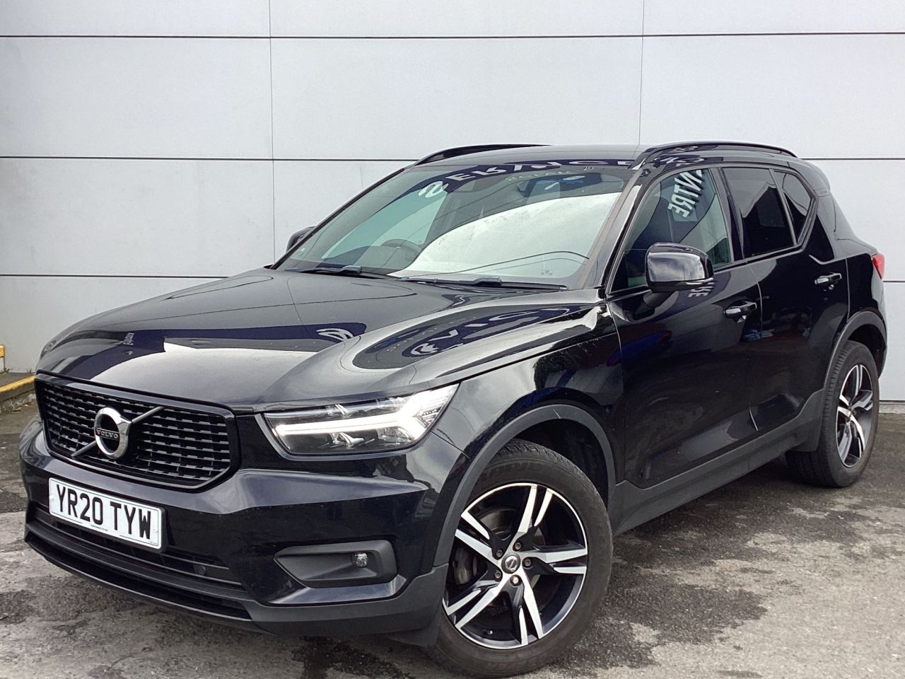 2020 VOLVO XC40 1.5 T3 R-Design SUV 5dr Petrol Manual Euro 6 (s/s) (163 ps) - vehicle photo 3 for sale on PureCar