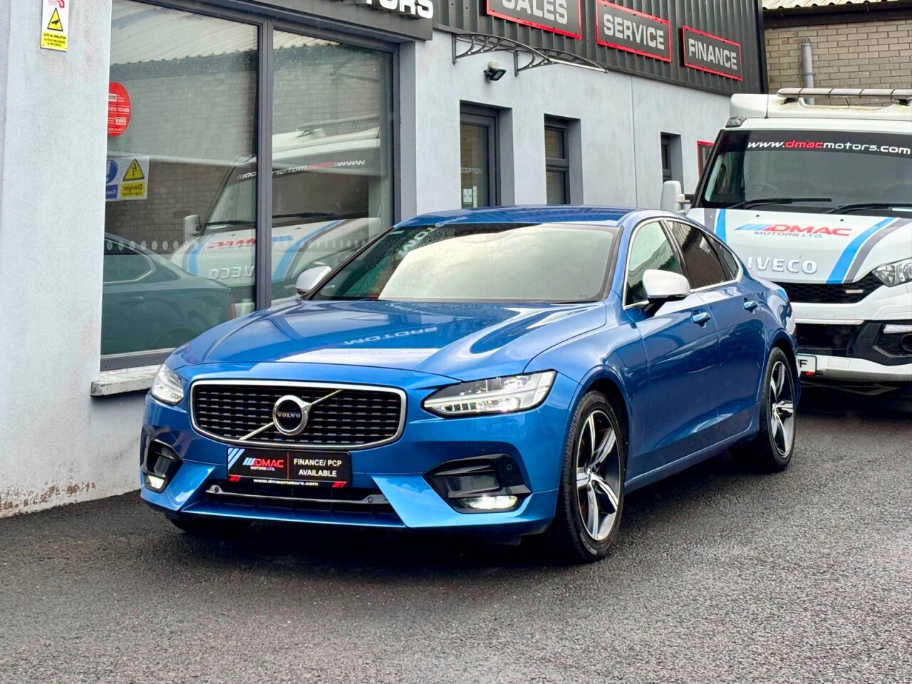 2017 VOLVO S90 2.0 D4 R-Design Saloon 4dr Diesel Auto Euro 6 (s/s) (190 ps) - vehicle photo 3 for sale on PureCar