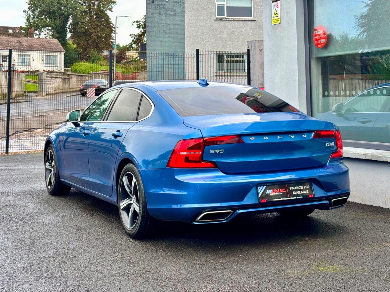 2017 VOLVO S90 2.0 D4 R-Design Saloon 4dr Diesel Auto Euro 6 (s/s) (190 ps) - vehicle photo 7 for sale on PureCar