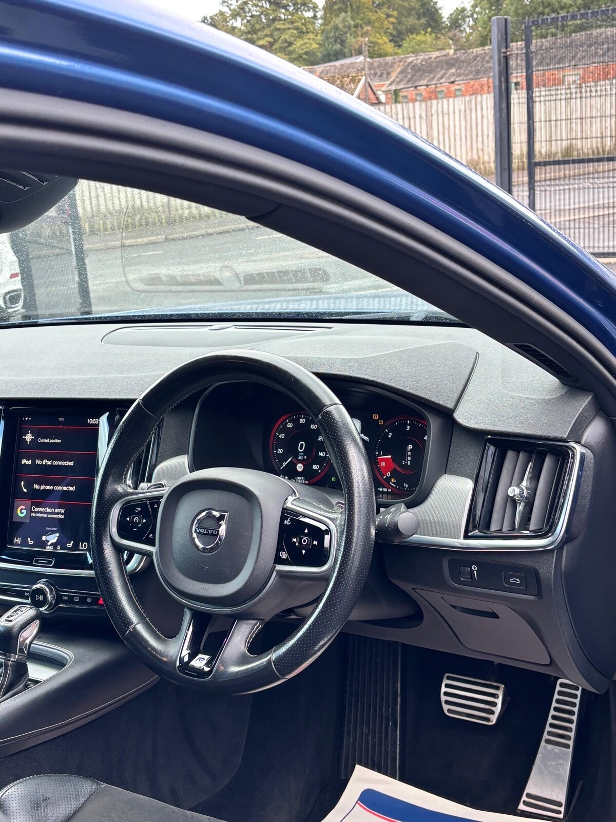 2017 VOLVO S90 2.0 D4 R-Design Saloon 4dr Diesel Auto Euro 6 (s/s) (190 ps) - vehicle photo 16 for sale on PureCar