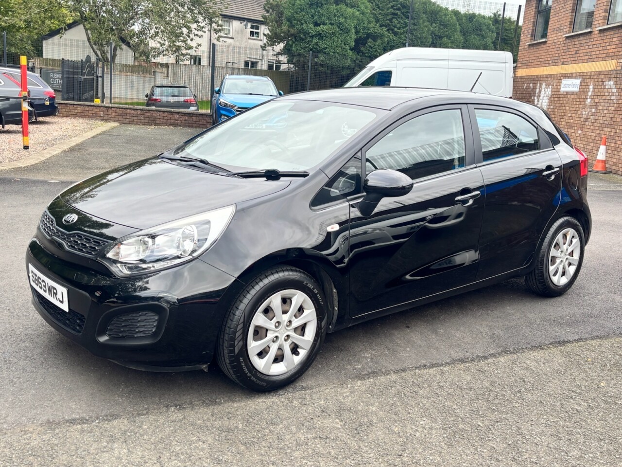 2014 KIA RIO 1.25 1 Hatchback 5dr Petrol Manual Euro 5 (84 bhp) - vehicle photo 3 for sale on PureCar