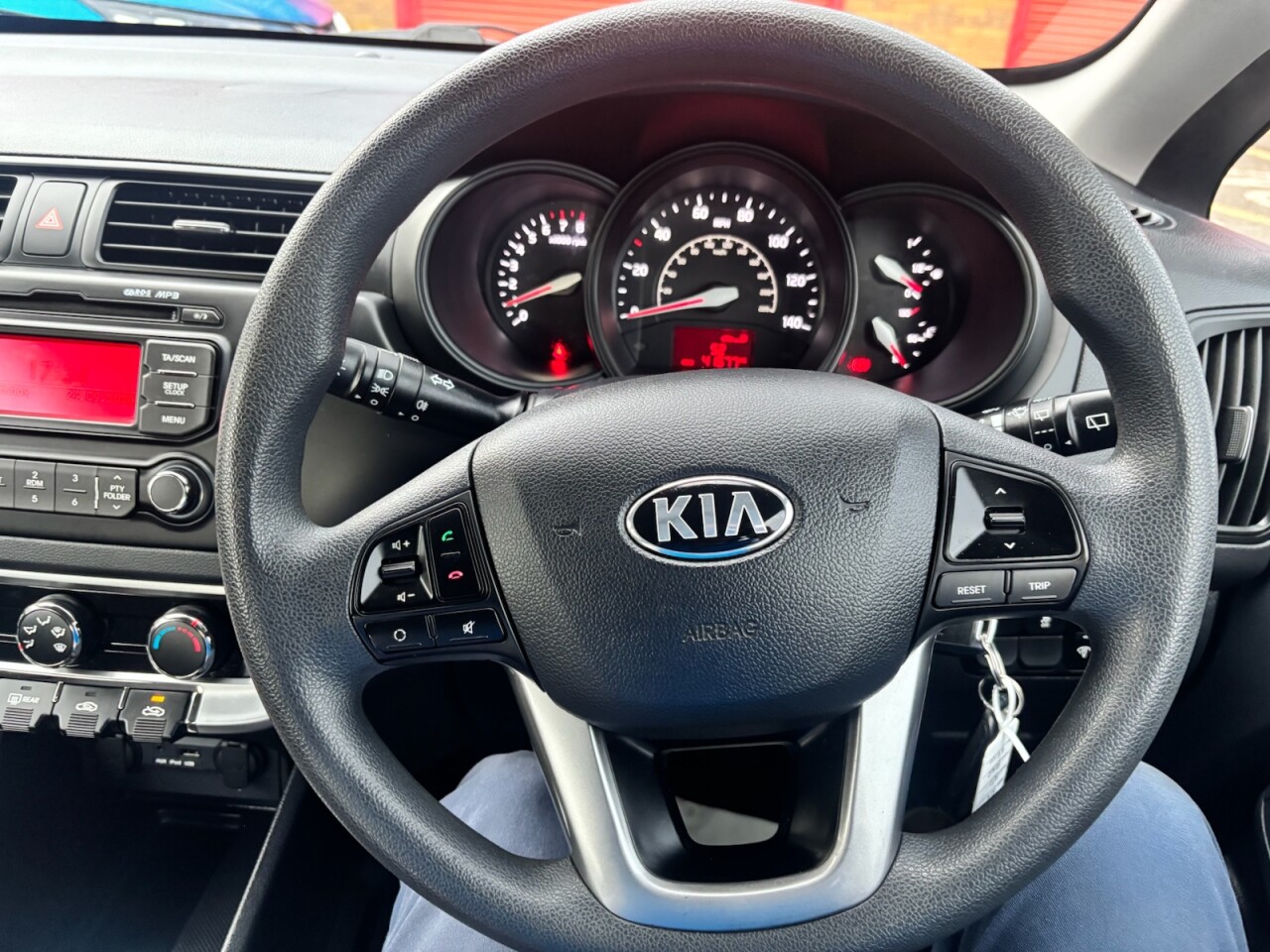 2014 KIA RIO 1.25 1 Hatchback 5dr Petrol Manual Euro 5 (84 bhp) - vehicle photo 14 for sale on PureCar