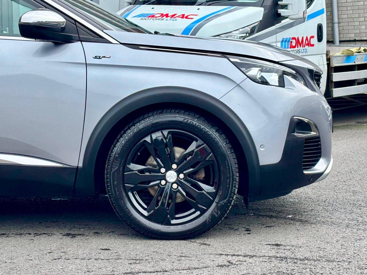 2019 PEUGEOT 2.0 BlueHDi GT SUV 5dr Diesel EAT Auto 6Spd Euro 6 (s/s) (180 ps) - vehicle photo 17 for sale on PureCar