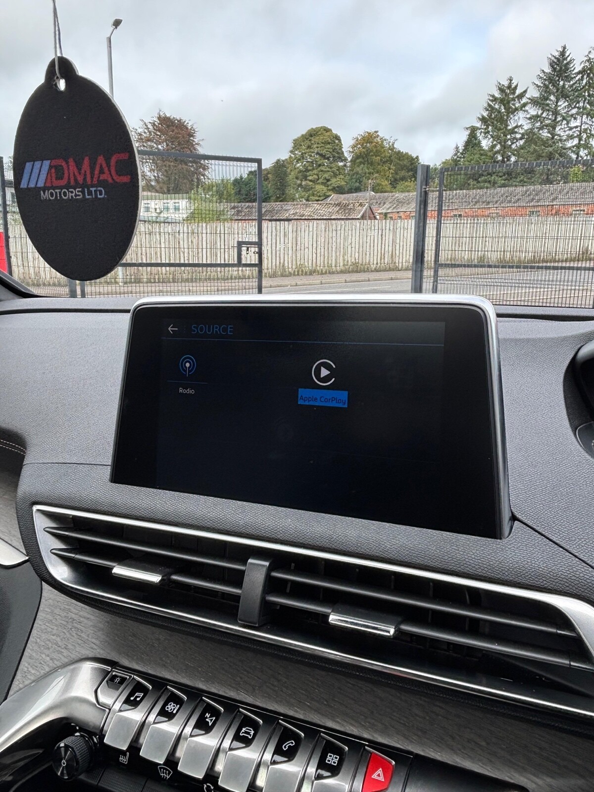 2019 PEUGEOT 2.0 BlueHDi GT SUV 5dr Diesel EAT Auto 6Spd Euro 6 (s/s) (180 ps) - vehicle photo 23 for sale on PureCar