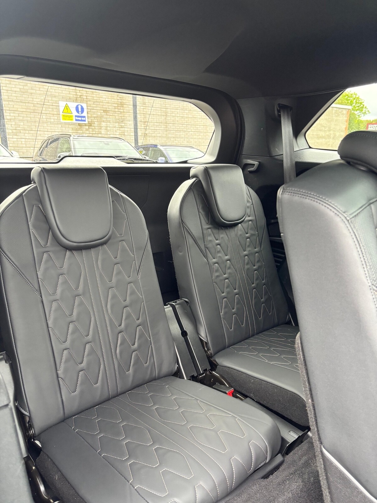 2019 PEUGEOT 2.0 BlueHDi GT SUV 5dr Diesel EAT Auto 6Spd Euro 6 (s/s) (180 ps) - vehicle photo 32 for sale on PureCar