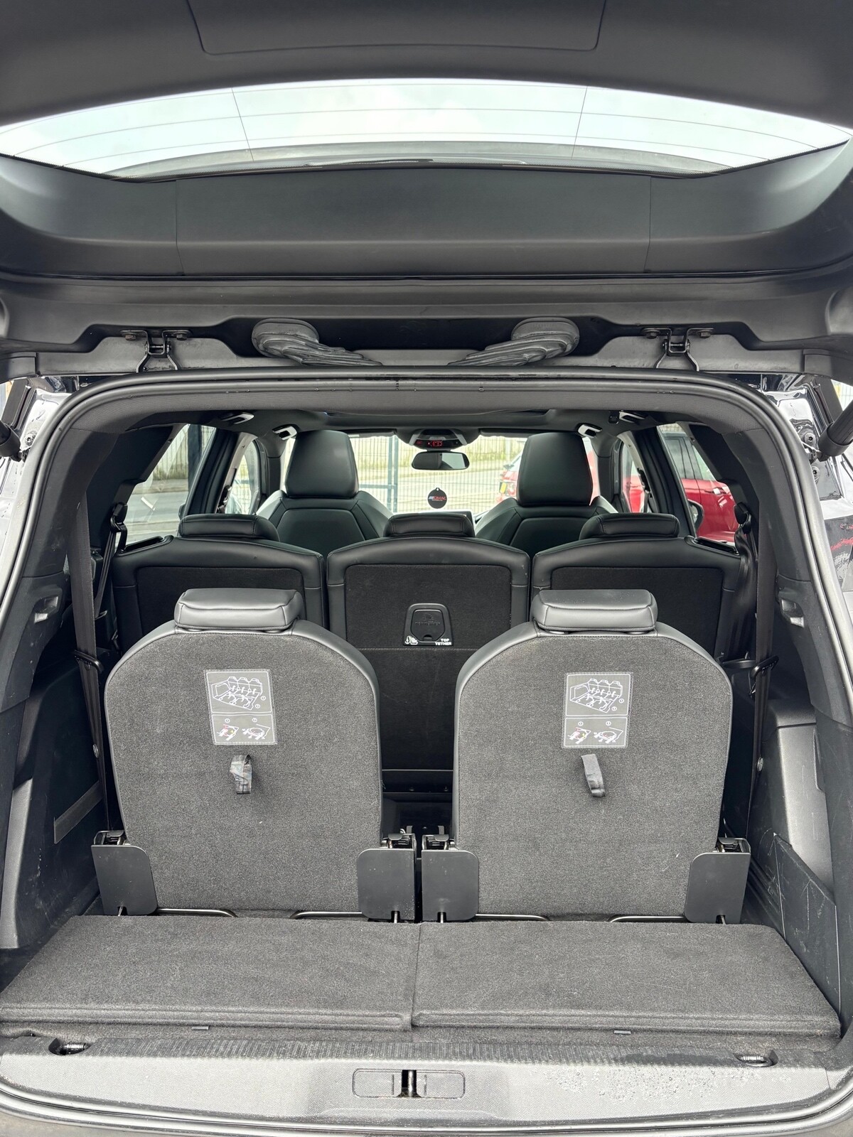 2019 PEUGEOT 2.0 BlueHDi GT SUV 5dr Diesel EAT Auto 6Spd Euro 6 (s/s) (180 ps) - vehicle photo 34 for sale on PureCar