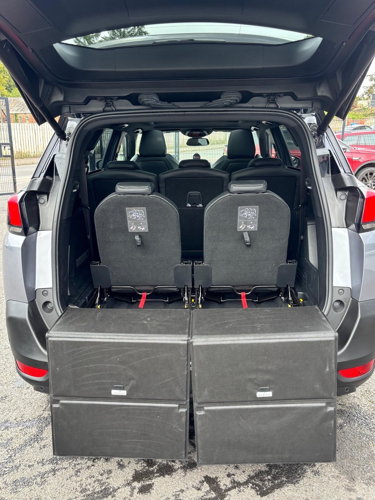 2019 PEUGEOT 2.0 BlueHDi GT SUV 5dr Diesel EAT Auto 6Spd Euro 6 (s/s) (180 ps) - vehicle photo 35 for sale on PureCar