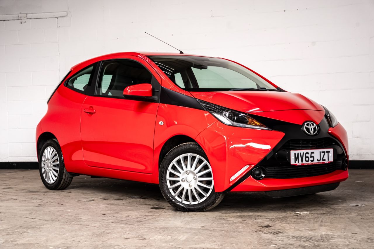 2015 Toyota Aygo — photo 1 of 5