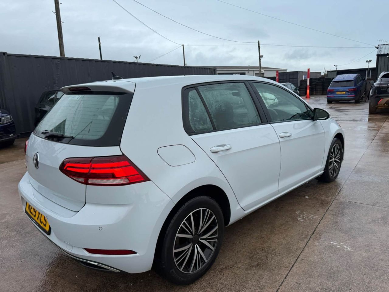 2019 VOLKSWAGEN GOLF 1.6 TDI SE Nav Hatchback 5dr Diesel Manual Euro 6 (s/s) (115 ps) - vehicle photo 3 for sale on PureCar