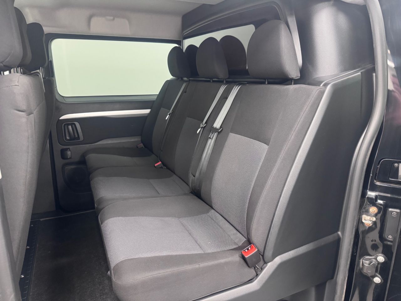 2021 VAUXHALL VIVARO 2.0 Turbo D 3100 Elite Crew Van Double Cab 5dr Diesel Manual L2 H1 Euro 6 ( - vehicle photo 8 for sale on PureCar