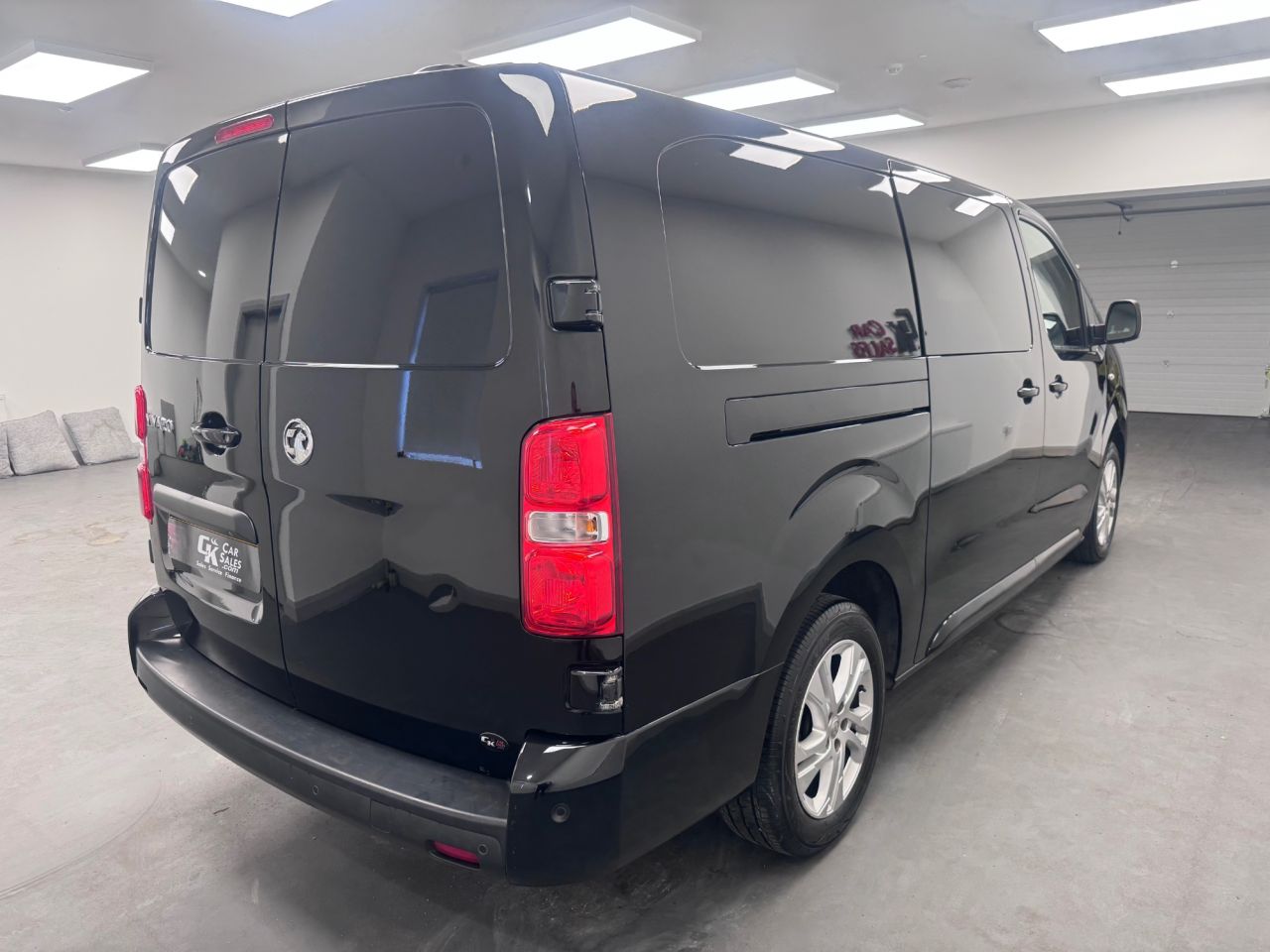 2021 VAUXHALL VIVARO 2.0 Turbo D 3100 Elite Crew Van Double Cab 5dr Diesel Manual L2 H1 Euro 6 ( - vehicle photo 3 for sale on PureCar