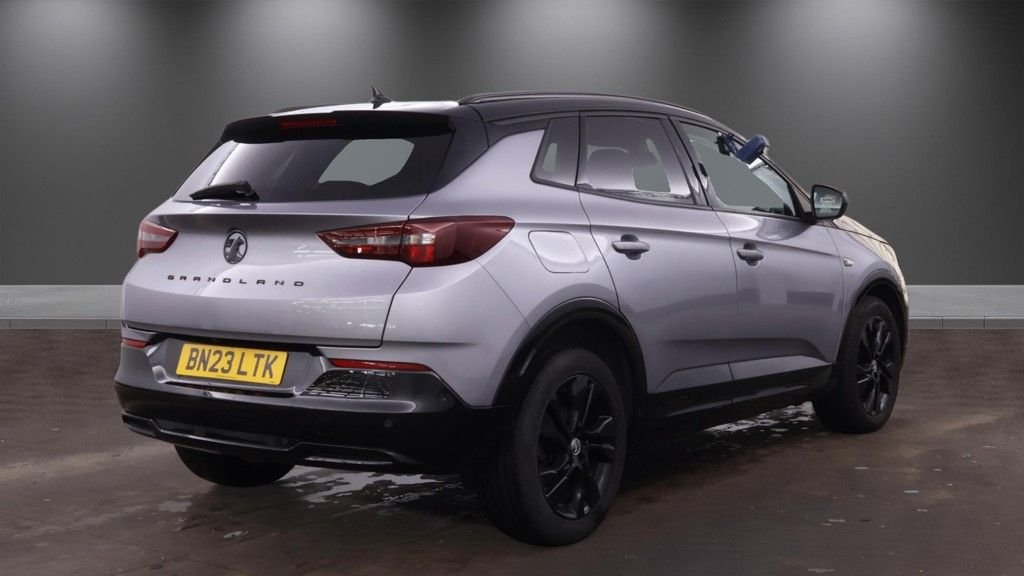 2023 Vauxhall Grandland — image 4