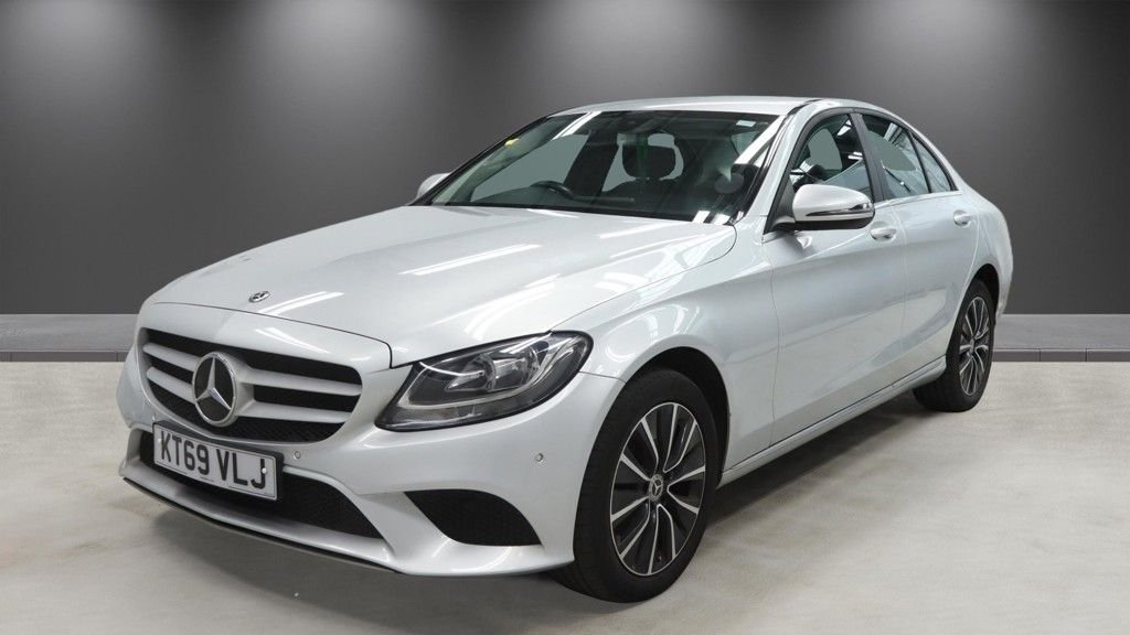 2020 Mercedes-Benz C-Class — image 2