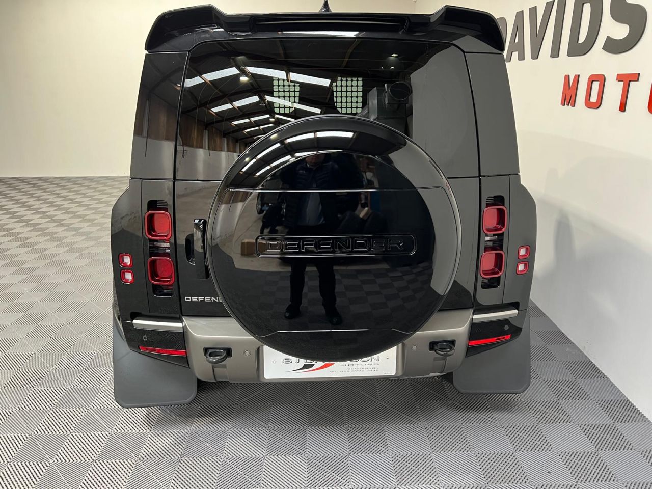 2025 LAND ROVER DEFENDER 90 3.0 D250 MHEV X-Dynamic SE Hard Top SUV 3dr Diesel Auto 4WD SWB Euro 6 (s/s - vehicle photo 2 for sale on PureCar