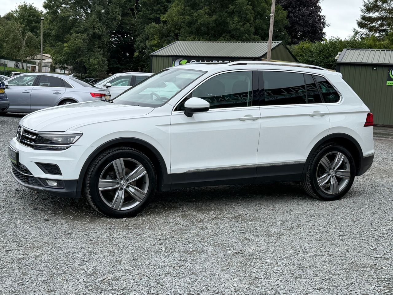 2018 VOLKSWAGEN TIGUAN 2.0 TDI SEL SUV 5dr Diesel DSG Euro 6 (s/s) (150 ps) - vehicle photo 4 for sale on PureCar