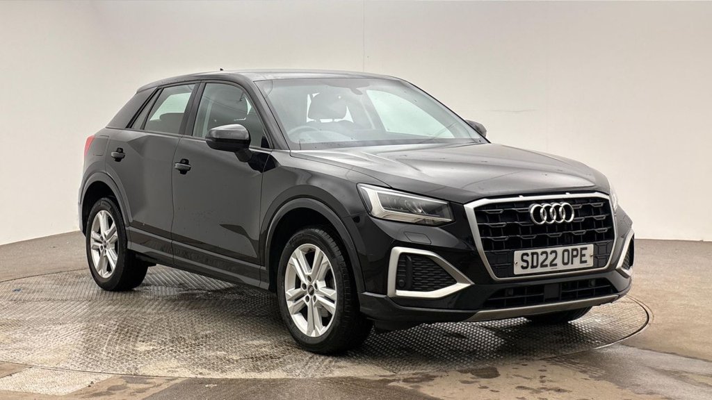 Black 2022 Audi Q2 SUV/Crossover Front-wheel drive Manual