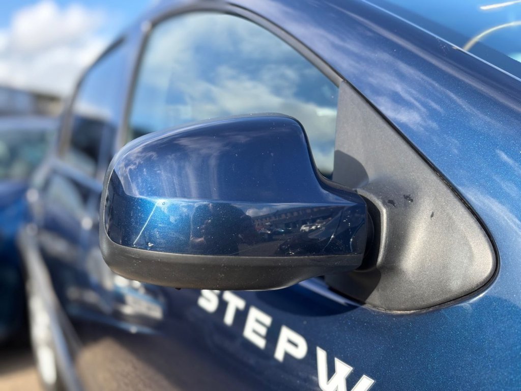 2016 Dacia Sandero Stepway — image 12