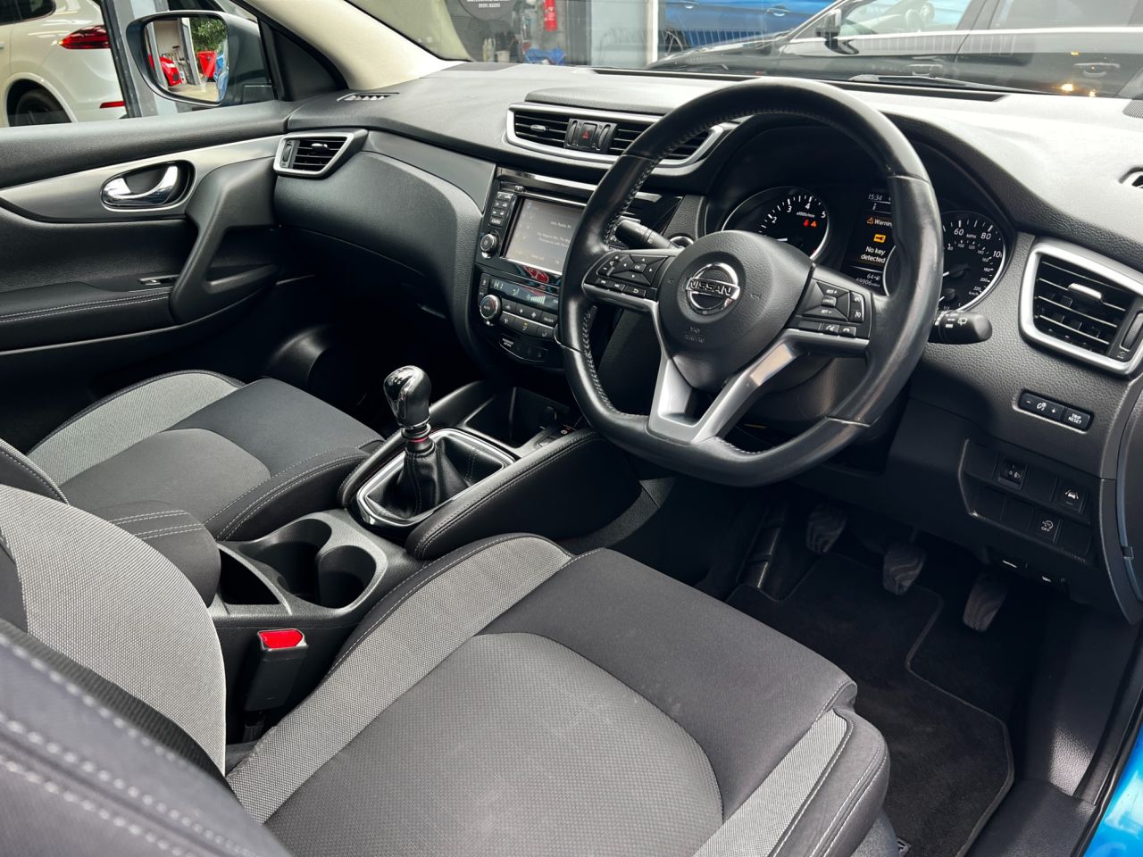2017 NISSAN QASHQAI 1.2 DIG-T N-Connecta SUV 5dr Petrol Manual Euro 6 (s/s) (115 ps) - vehicle photo 12 for sale on PureCar