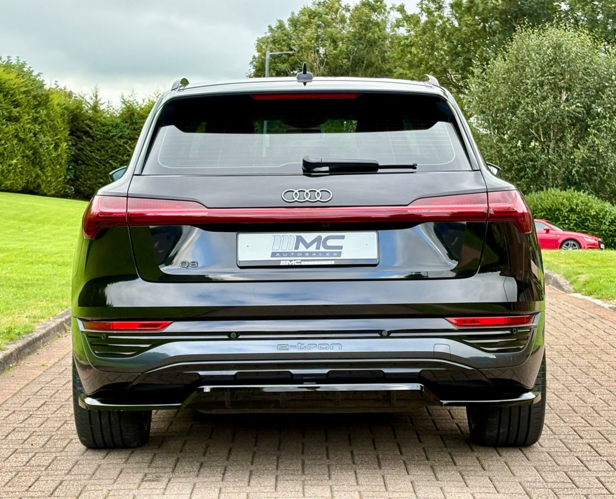 2023 AUDI Q8 E-TRON 50 Sport SUV 5dr Electric Auto quattro 95kWh (11kW Charger) (340 ps) - vehicle photo 11 for sale on PureCar