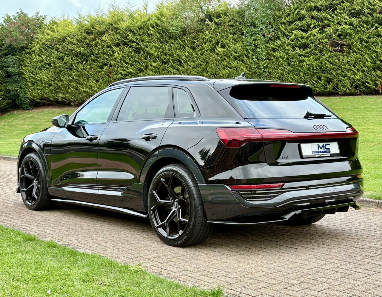 2023 AUDI Q8 E-TRON 50 Sport SUV 5dr Electric Auto quattro 95kWh (11kW Charger) (340 ps) - vehicle photo 4 for sale on PureCar