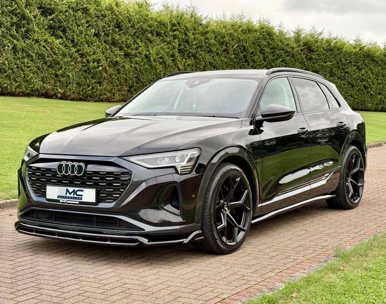 2023 AUDI Q8 E-TRON 50 Sport SUV 5dr Electric Auto quattro 95kWh (11kW Charger) (340 ps) - vehicle photo 2 for sale on PureCar
