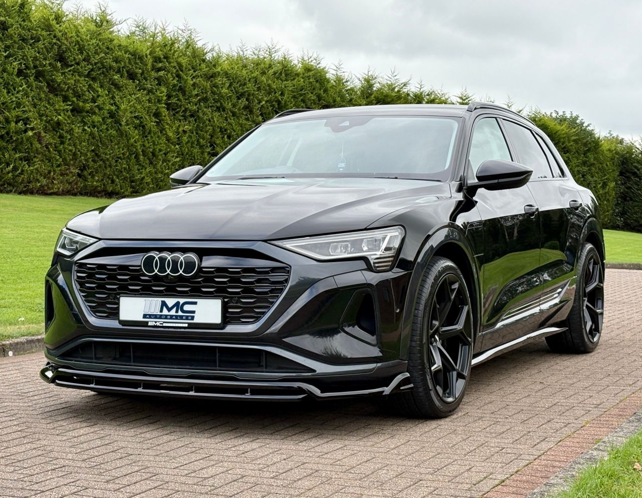 2023 AUDI Q8 E-TRON 50 Sport SUV 5dr Electric Auto quattro 95kWh (11kW Charger) (340 ps) - vehicle photo 8 for sale on PureCar